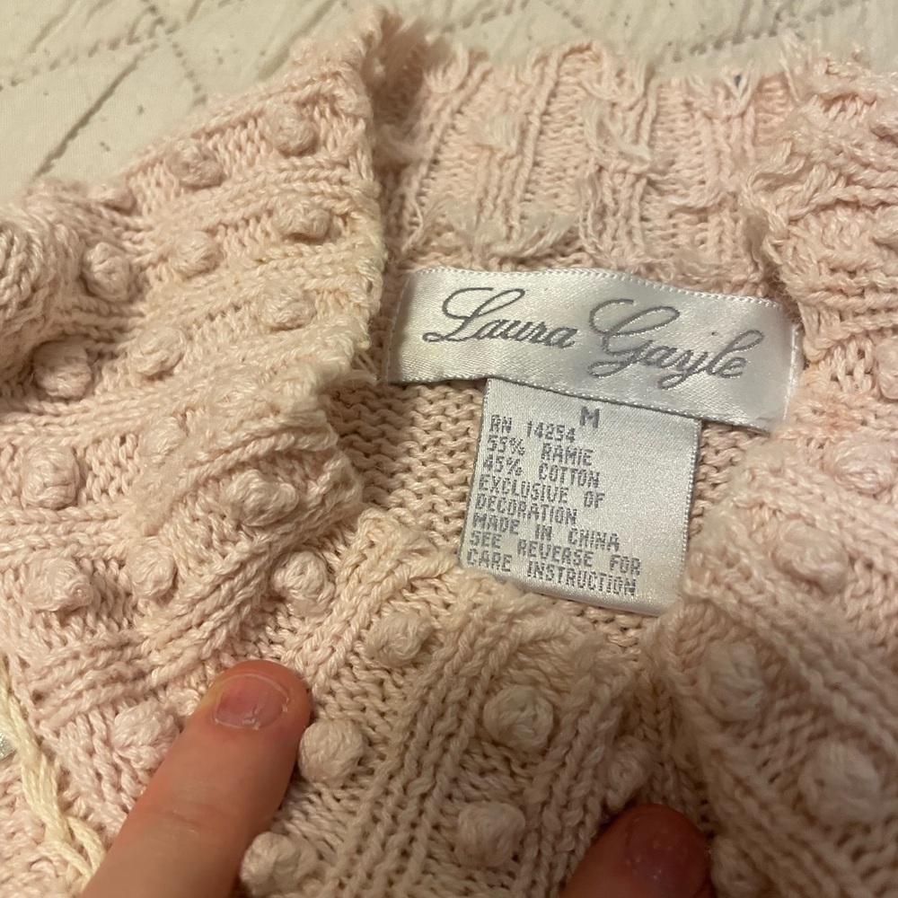 VTG Ribbon Knit Embroidered Sweater | Cottagecore Pink Floral | Laura Gayle M - Picture 5 of 10